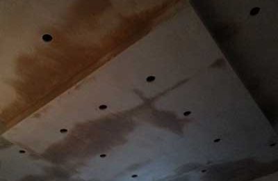 A protruded ceiling in a kitched newly plastered by Grimsby Plastering services