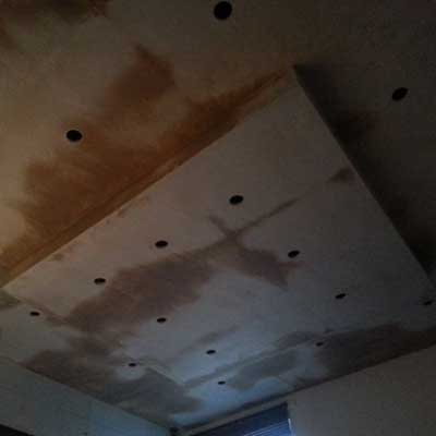 Protruded and Recessed Ceiling Feature with Spotlights: A Modern Touch for Your Kitchen
