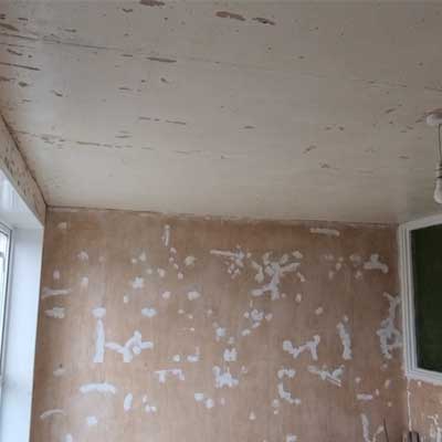 How to Deal with Cracks in a Room Before Replastering: A Guide for N.E. Lincolnshire Homeowners
